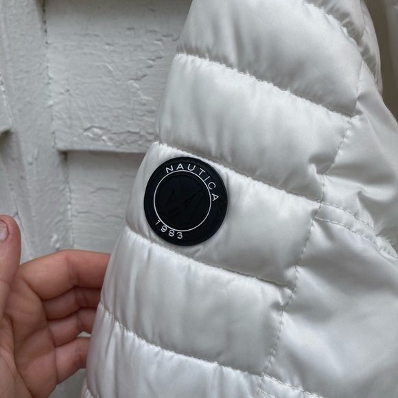 Nautica White Puffer Jacket with Quilted Design Hooded Winter Coat - Picture 12 of 16